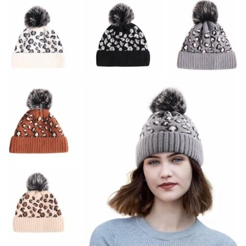 Women’s Winter Knit Hat Fashion Classic Leopard Print Skullies Warm Beanies Faux Fur Pom Hats Kniting