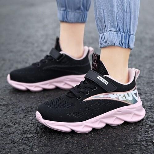 2021 Breathable Outdoor Kids Shoes Lightweight Sneakers Shoes Summer Childrens Fashion Sports Shoes Running Leisure