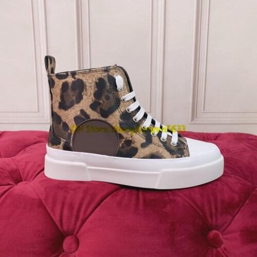 Shoes For Women 2021 Lady Flat Shoes Short Boots LACE UP BOOT Round Toe Leopard Print Painted Fashion Luxury Designers Brand