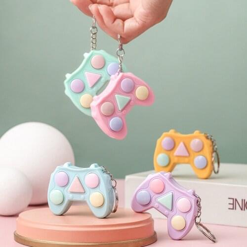 Mini handle game console keychain puzzle decompression handheld memory training creative-keychain pendant stress reliever toys