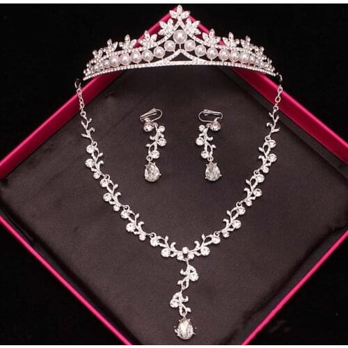 Top Sale Bridal Jewelry Set Three Piece Crown Earring Necklace Jewelry Bling Bling Wedding Party Accessories