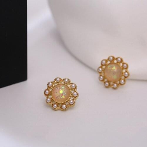 2020 New Vintage Baroque Pearl Flower Colorful Opal Stone Stud Earrings Simple Round Earring For Women Girl Party Jewelry Gift
