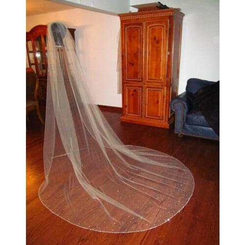 Romantic One-Layer Bridal Veils Cathedral Length Tulle Rhinestones Wedding Veils Beaded Edge White Or Ivory Brides Veil