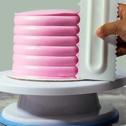 Cream Scraper Irregular Teeth Edge SpatulasKitchen Cake Tool Baking Scraper Fondant Cake Slicer Pastry Cutters Tools DIY Decora