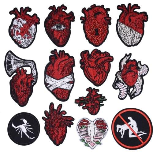 Bloody Heart Embroidery Patches Iron on Patch Label Sew-on Embroidered Appliques Thermo Stickers DIY Clothing Sewing Patterns