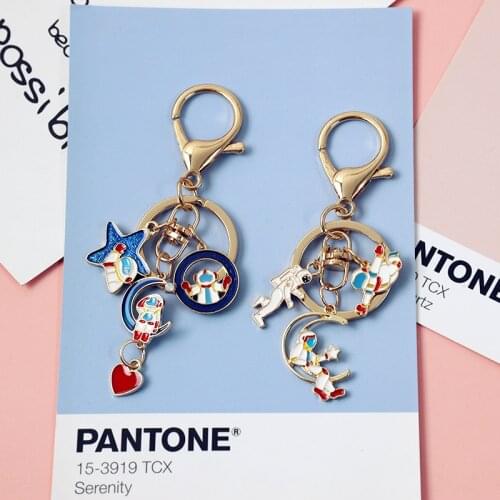 Cute Astronaut Spaceman Star Moon Rabbit Poker Metal Keychain Key Chains Ring Car Bag Pendent Charm Creative Accessories D592