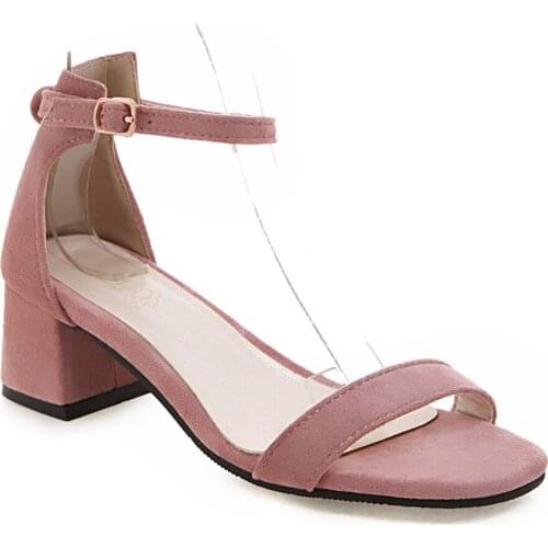 19 years of summer new product with thick with a buckle with small fresh sandals 33-43