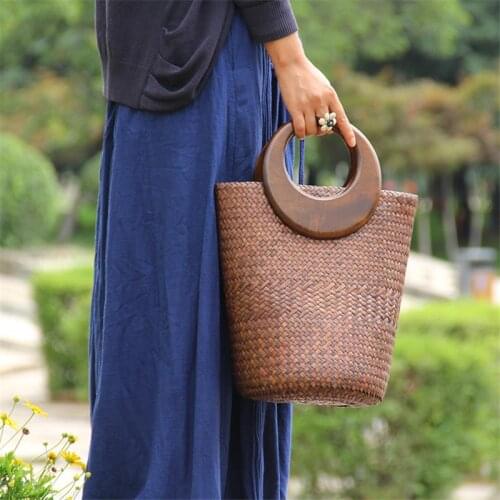 28x30CM Thailand Straw Bag Rattan Straw Bag Original Chinese Wooden Handle Handbag Retro Vacation Women Bucket a6107