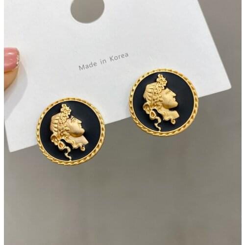 Black HEAD Stud Earring Punk Fashion Street Style Black Earrings Circle Geometric Statement Earring