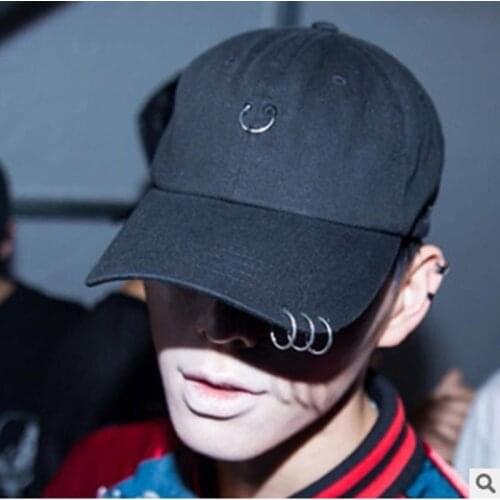 Fashion SWAG Rivet Chains Baseball Caps Hip Hop Hat Iron Hoop Snapback Cap Trend Couple Dance Baseball Cap For Women D3050