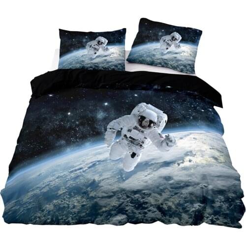 Astronaut In Outer Space Pattern Bedding Set, 210×210 Duvet Cover Set With Pillowcase, 228×228 Quilt Cover,Black Blanket Cover