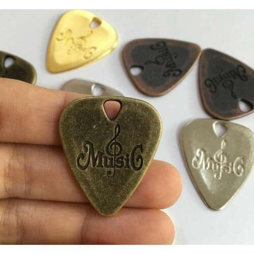1 PC Retro Metal Guitar Pick Zinc Alloy Pick Plectrum for Electric Guitar Musical Instrument Parts Guitar Accessories