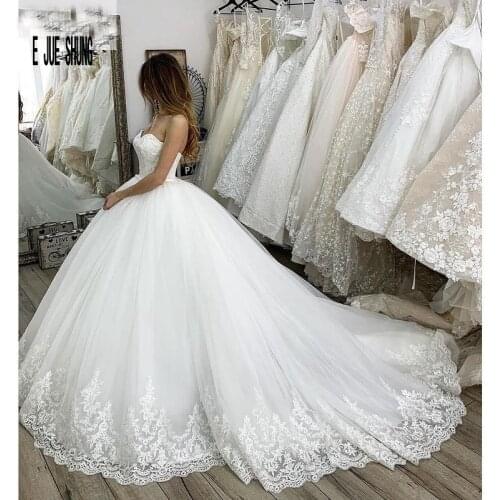 E JUE SHUNG Romantic Ball Wedding Dresses Sweetheart Sleeveless Lace up Back Applique Plus Size Bridal Gown Vestido De Noiva