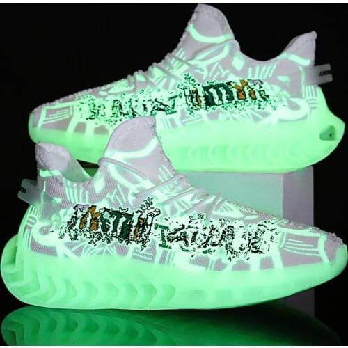 2021 New Spring Luminous Youth Sports Fashion All-match Non-slip Wear-resistant Summer And autumn Breathable White Mens Shoes