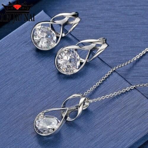 Hot new arrival arrival personality exquisite simple sparkling twist womens European and American earrings necklace jewelry set