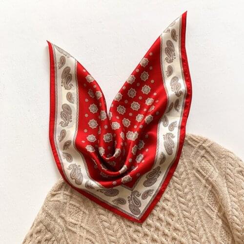 2021Spring Real Silk Womens Small Square Scarf Korea Mulberry Silk Neckerchiefs For Women Print Ladies Travel Scarves 53X53cm