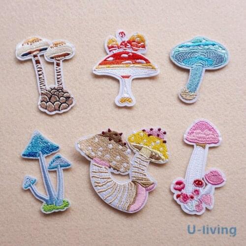 1Pcs Mix Fungus Patches for Clothing Iron on Embroidered Sew Applique Cute Patch Fabric Badge Garment DIY Apparel Accessories