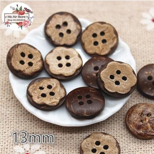 50pcs Coconut round flower buttons natural buttons crafts and scrapbooking sewing accessories botone 13mm