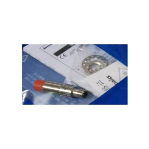 Free Shipping 2pcs/lot New PNP normally open switch PRCM18-8DP connector inductance sensor