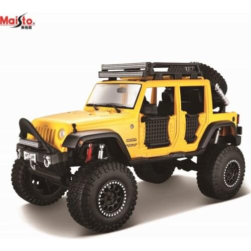Maisto 1:24 2015 JEEP Wrangler unlimited simulation Die casting alloy car model crafts decoration collection toy tools gift