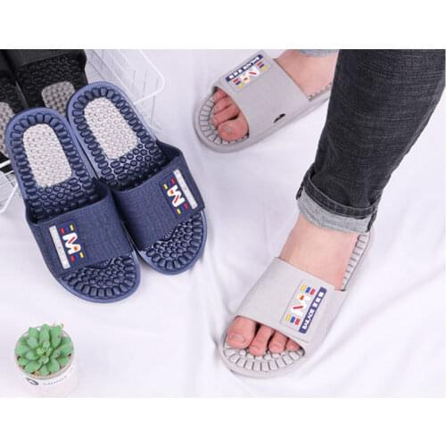 Mens Massage Slippers New Summer Home Slippers Soft Bottom Non-slip Wear-resistant Bathroom Slippers Mens Indoor Flip-flops