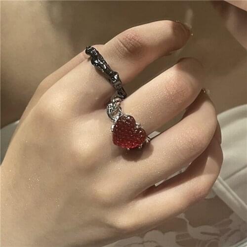 Origin Summer French Vintage Handmade Red Crystal Heart Ring for Women Exquisite Irregular Spray Open Adjustable Ring Jewelry