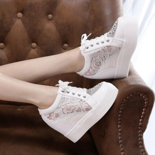 2021 New Autumn White Hidden Wedge Heels Casual Shoes Woman Bling Platform Shoes Elevator 10CM High-heels Walking Sneakers Women