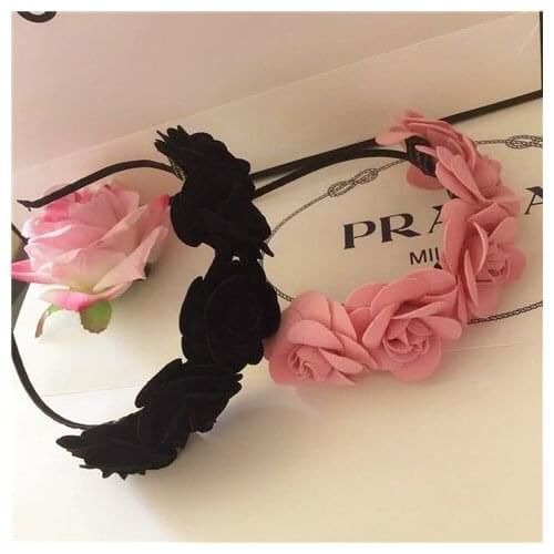 Handmade Garland Small Incense Wind Hoop Classic Black White Camellia Pink Sweet Simple Card