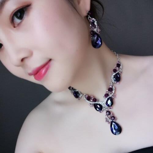 European and American necklace earrings set luxury fashion clavicle chain temperament female dress banquet jewelry accessories