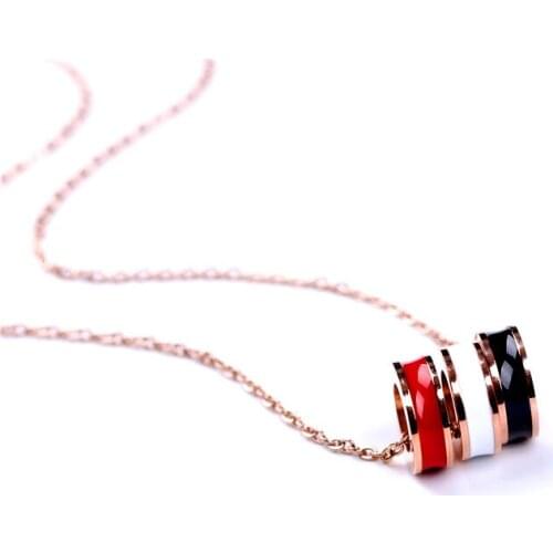 2021 New personality Circle pendant necklace female Crystal from Swarovskis Fashion Jewellery Titanium steel necklace Fit Women