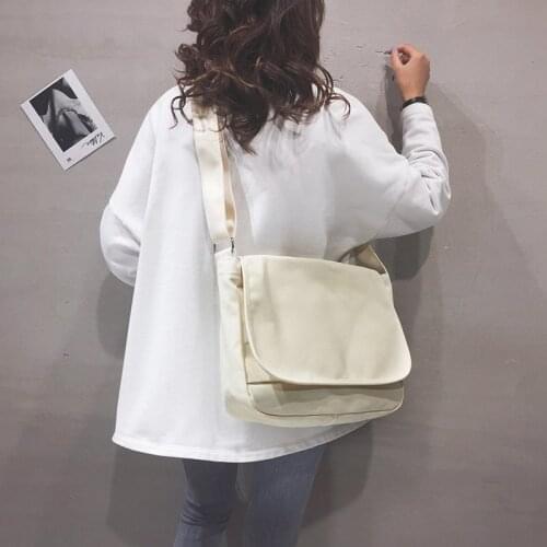 Messenger bag boys shoulder bag large capacity student school bag simple casual mens shoulder bag Japanese canvas messenger bag