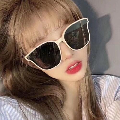 2021 New Fashion Retro Round Sunglasses Women Men Trendy Plastic Frame Classic Brand Design Unisex Sunglasses Uv400