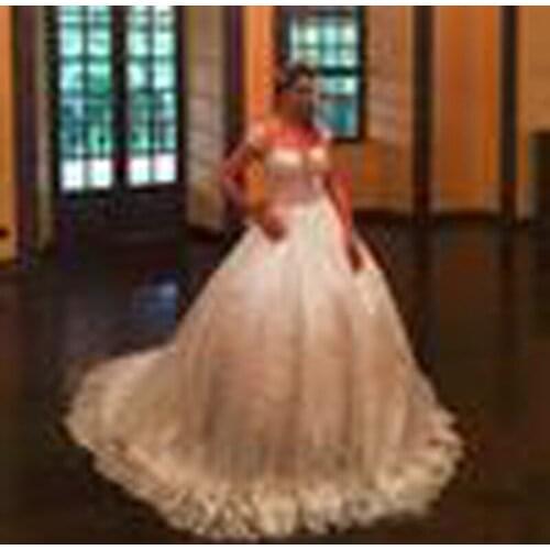 Vestidos de novia Short Sleeve Applqiue Lace Wedding Dress Backless Chapel Train Lace Ball Gown