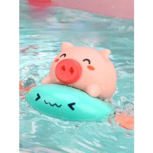 Baby shower artifact baby girl boy duckling can spray water on the duck playing in the bathroom