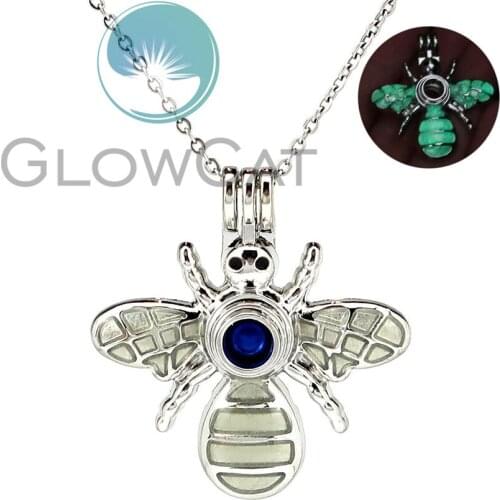 Green Luminous Flying Insect Bee Beads Pearl Cage Locket Pendant Perfume Diffuser Glow in Dark Necklace KK1031