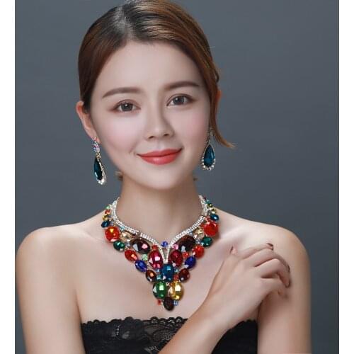 Europe and the United States crystal exaggerated color luxury party dress accessories female clavicle chain Europe and the Unit