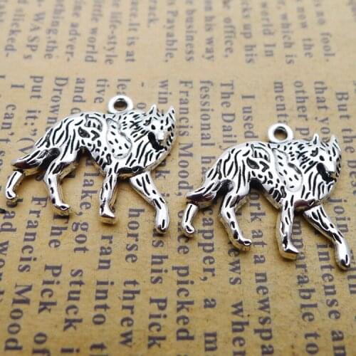 8 pieces/lot 20*20mm wolf dog charm Antique silver color Alloy necklace pendant bracelet key chain DIY Animal jewelry accessory