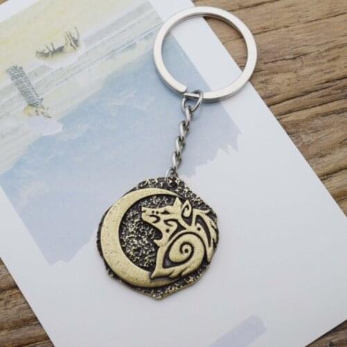 12pcs Howling Wolf Moon Keychain For Boy Amulet Gift