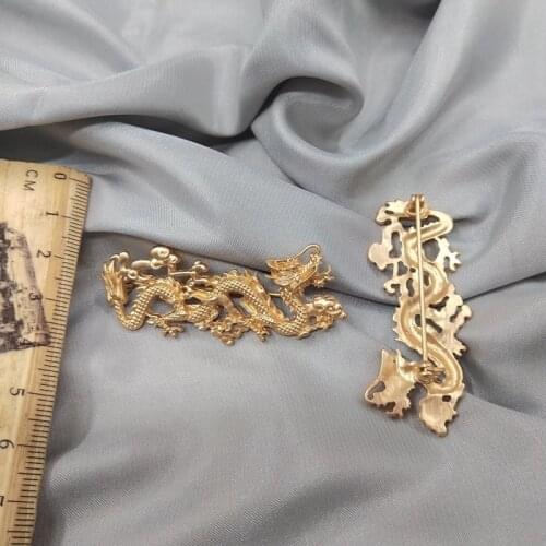 With Qingdao jewelry earring personality joker fashion restoring ancient ways is domineering dragon female D71 brooch