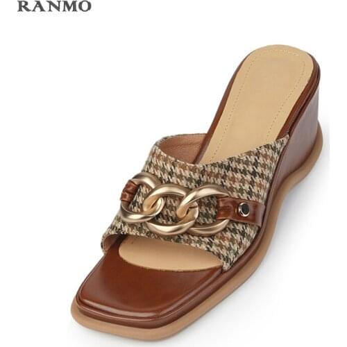 Summer Outdoor Retro Thick-soled Slope with Empty Sandals and Slippers Womens Shoes High-heeled Shoes Metal Decorative Sandals