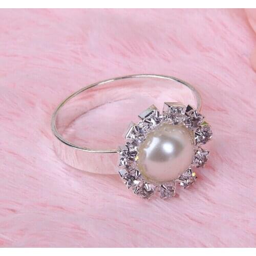 2018 Rushed Christmas Napkin Rings 12pc Newe Stseller Diamond Napkin Ring Serviette Holder Wedding Banquet Dinner Decor Favor