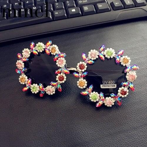 2019 Round Rhinestone Sunglasses women Brand Designer Summer Luxury Crystal Ladies diamond sunglasses For Summer NX