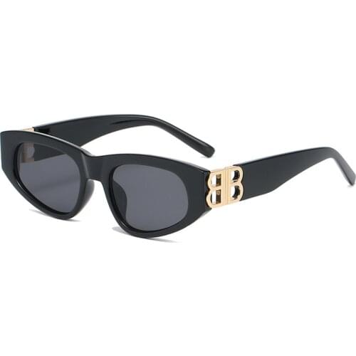 New Style Classic Retro Sunglasses Women Small Cat Eye Frame Hollow out Sun Glasses Ladies Lens Sunglasses Oculos UV400
