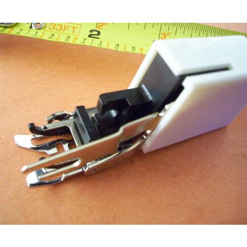 SINGER LOW SHANK HOME SEWING EVEN FEED and WALKING FOOT #423242-451