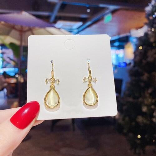 2020 new trendy Korean version of raindrops simple and compact earrings creative design retro earrings
