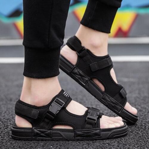 Mens sandals 2019 mens summer new breathable black casual shoes men Korean fashion Vietnamese beach slippers