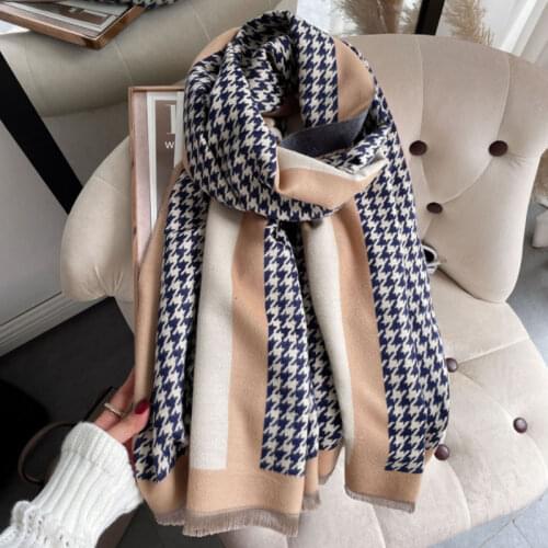 New Brand Hijab Scarf Women Luxury Thick Winter Bandana Fashion Design Shawls Wraps High Quality Female Printed Scarves