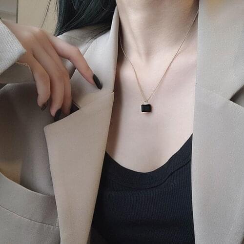 Exquisite Black White Square Crystal Pendant Necklace Korean Fashion Womens Gold Choker Accessories Charming Girl Jewelry Gift