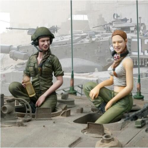 1/16 Female Tank crew include 2 woman NOT HAVE TANK toy Resin Model Miniature resin figure Unassembly Unpainted