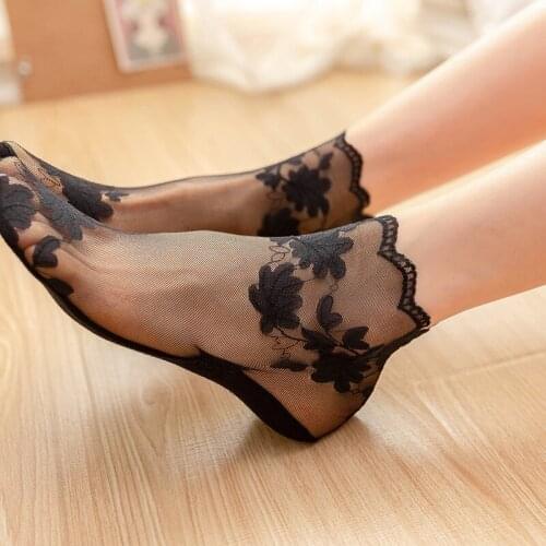 Flower Lace Socks NEW Women Leaves Lace Invisible Socks Thin Ladies Lace Boat Socks Hollow Non-slip Shallow Socks Women